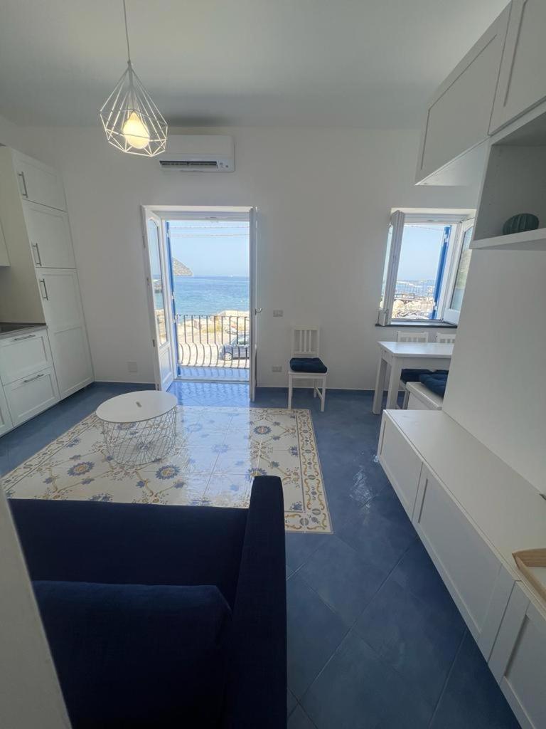 Luxury Apartments Caucich Липари Екстериор снимка